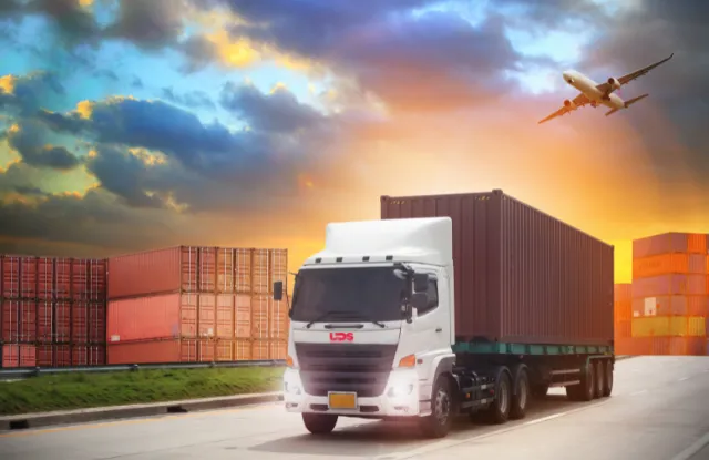 Road & Rail Shipping With The Right Courier Partner